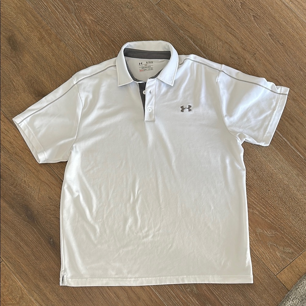 Under Armour Men's White Polo Shirt with grey details. Heat gear. Size XL.